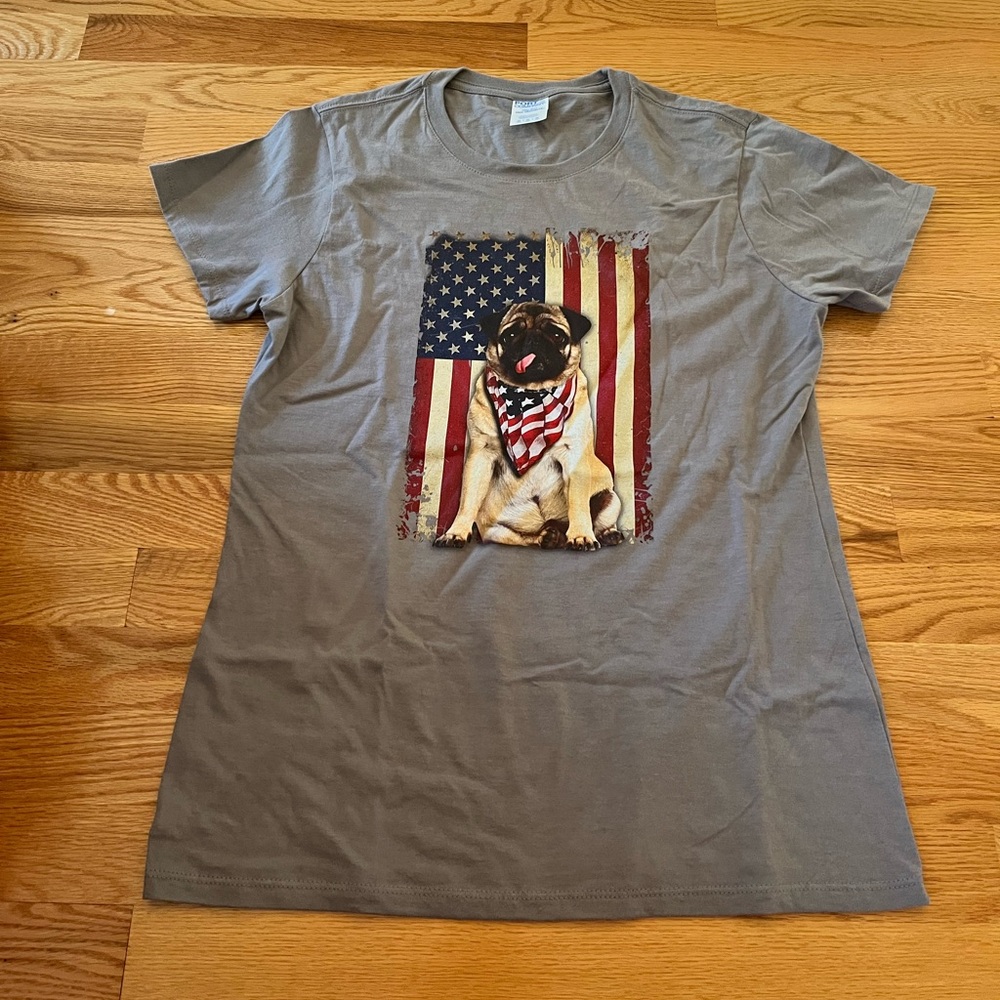 Pug Tshirt size women’s M